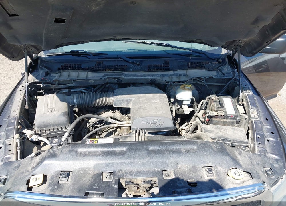 2014 RAM 1500 VIN: 1C6RR7KG2ES302229