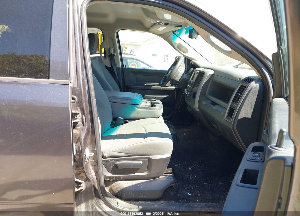 2014 RAM 1500 VIN: 1C6RR7KG2ES302229
