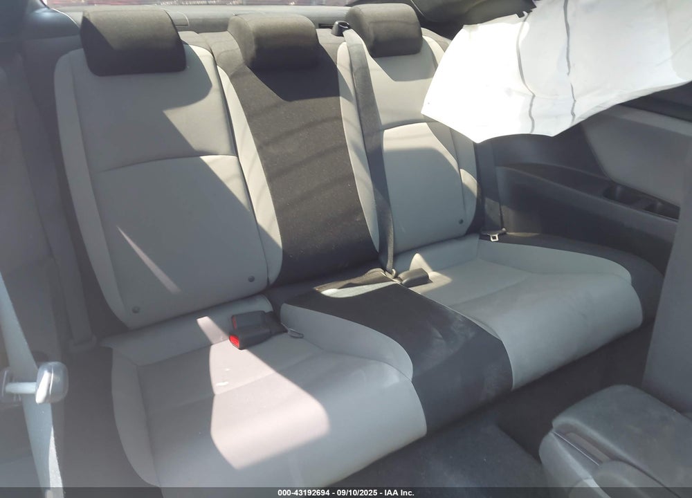 2018 HONDA CIVIC VIN: 2HGFC4B02JH305620