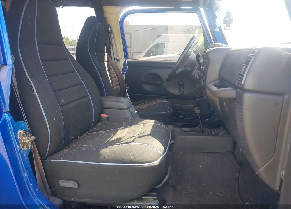 2000 JEEP WRANGLER SPORT VIN: 1J4FA49S0YP735660