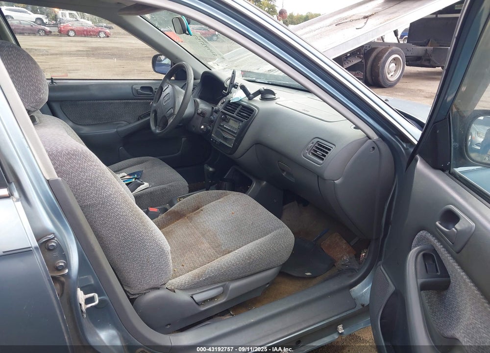 2000 HONDA CIVIC LX VIN: 1HGEJ6678YL057178