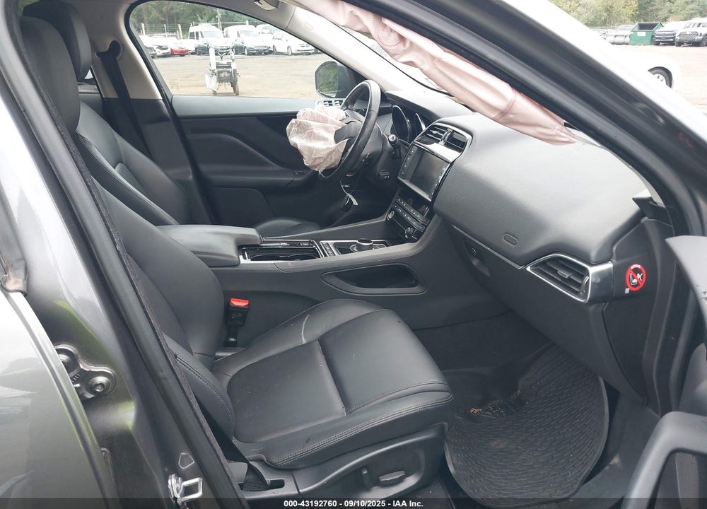 2018 JAGUAR F-PACE VIN: SADCJ2FXXJA282383
