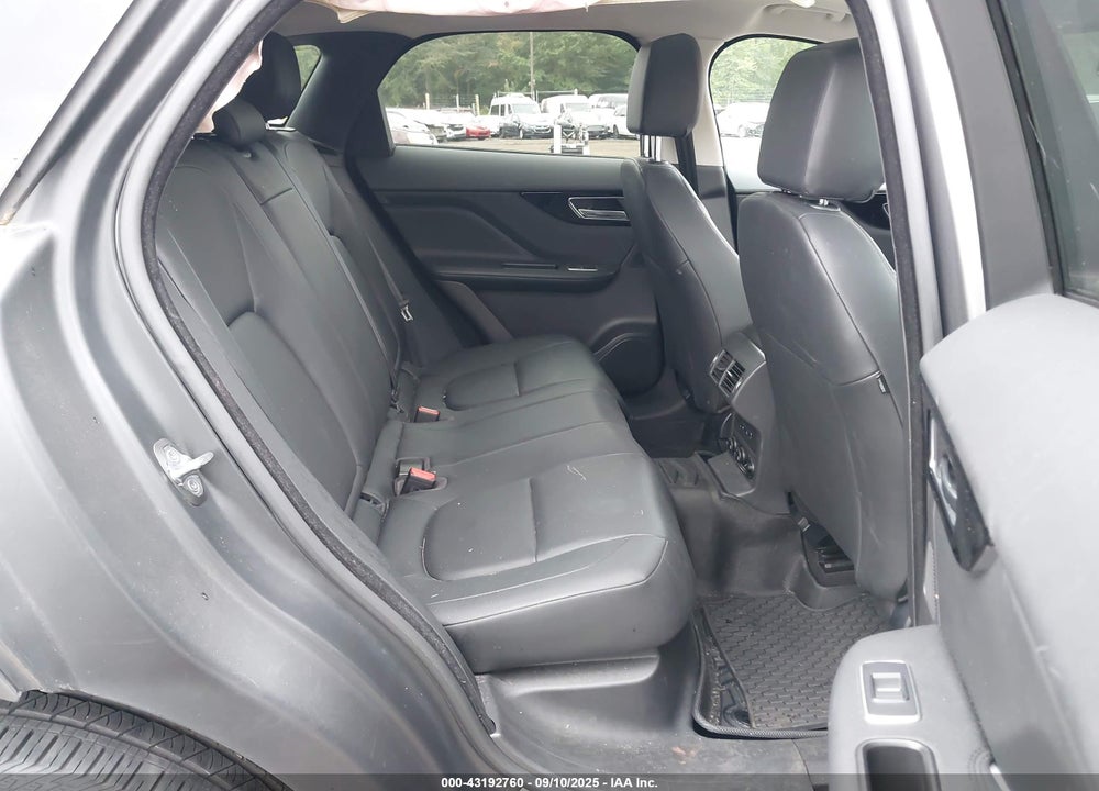 2018 JAGUAR F-PACE VIN: SADCJ2FXXJA282383