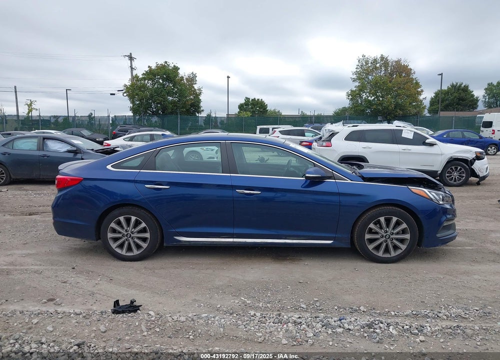 2017 HYUNDAI SONATA VIN: 5NPE34AF0HH529017