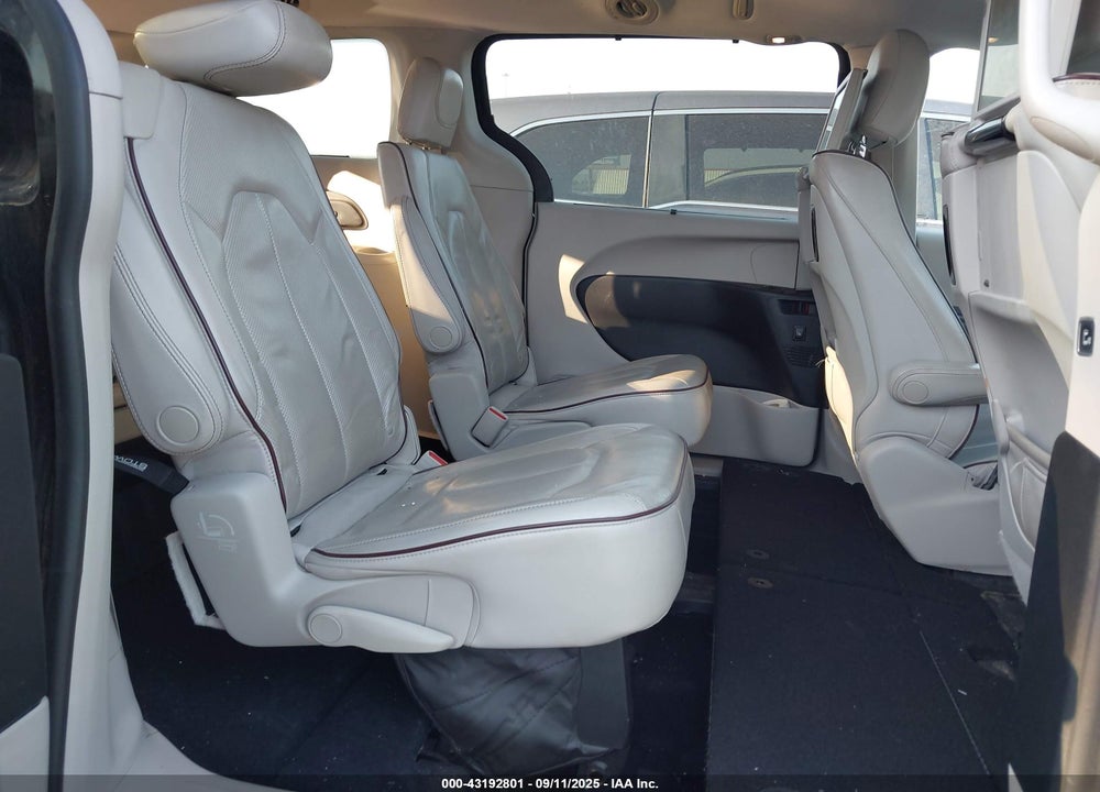 2017 CHRYSLER PACIFICA LIMITED VIN: 2C4RC1GG1HR619960