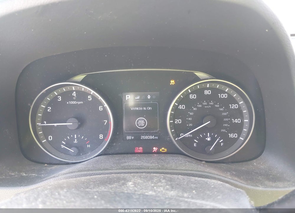 2017 HYUNDAI ELANTRA LIMITED VIN: 5NPD84LF0HH053037