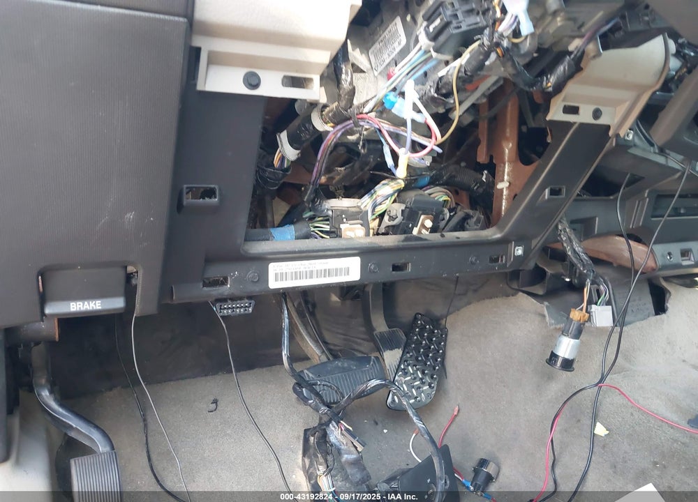 2008 FORD F-250 VIN: 1FTSW21R68EC84636