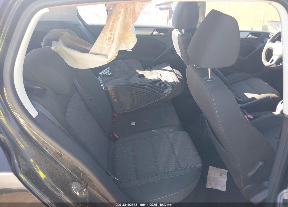 2010 VOLKSWAGEN GOLF VIN: WVWDB7AJ1AW363529