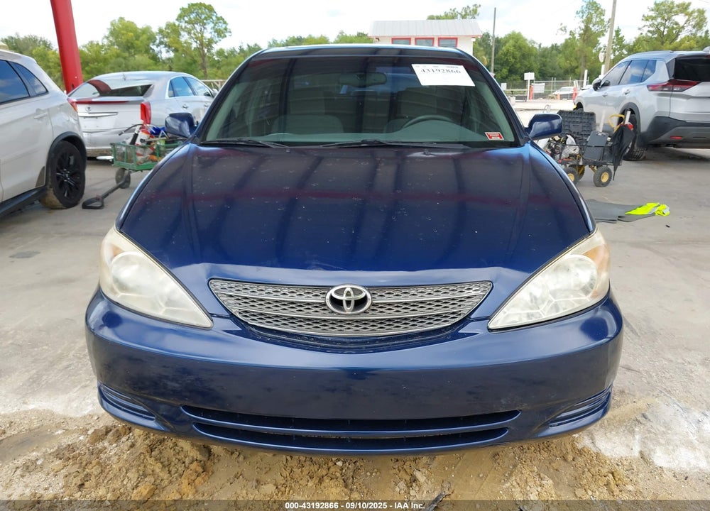 2002 TOYOTA CAMRY XLE VIN: 4T1BE32K32U575209