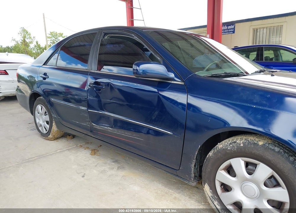 2002 TOYOTA CAMRY XLE VIN: 4T1BE32K32U575209