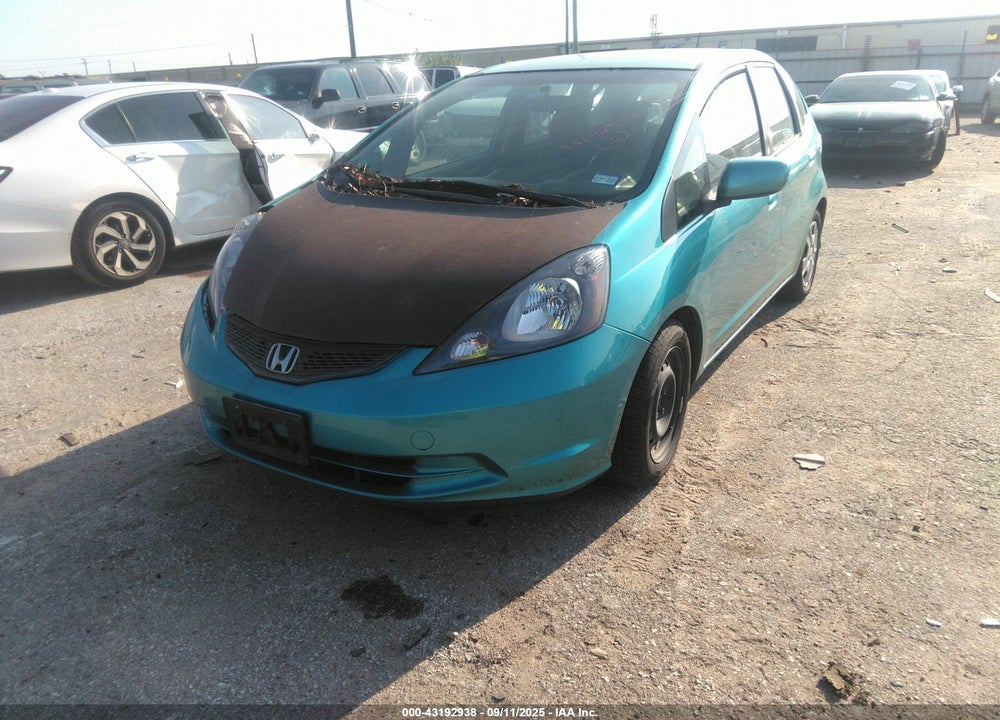 2013 HONDA FIT VIN: JHMGE8G31DC000025