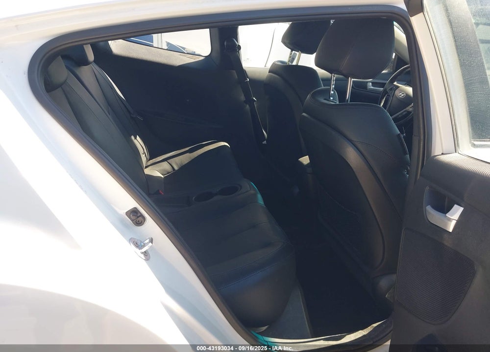 2014 HYUNDAI VELOSTER VIN: KMHTC6AE2EU183673