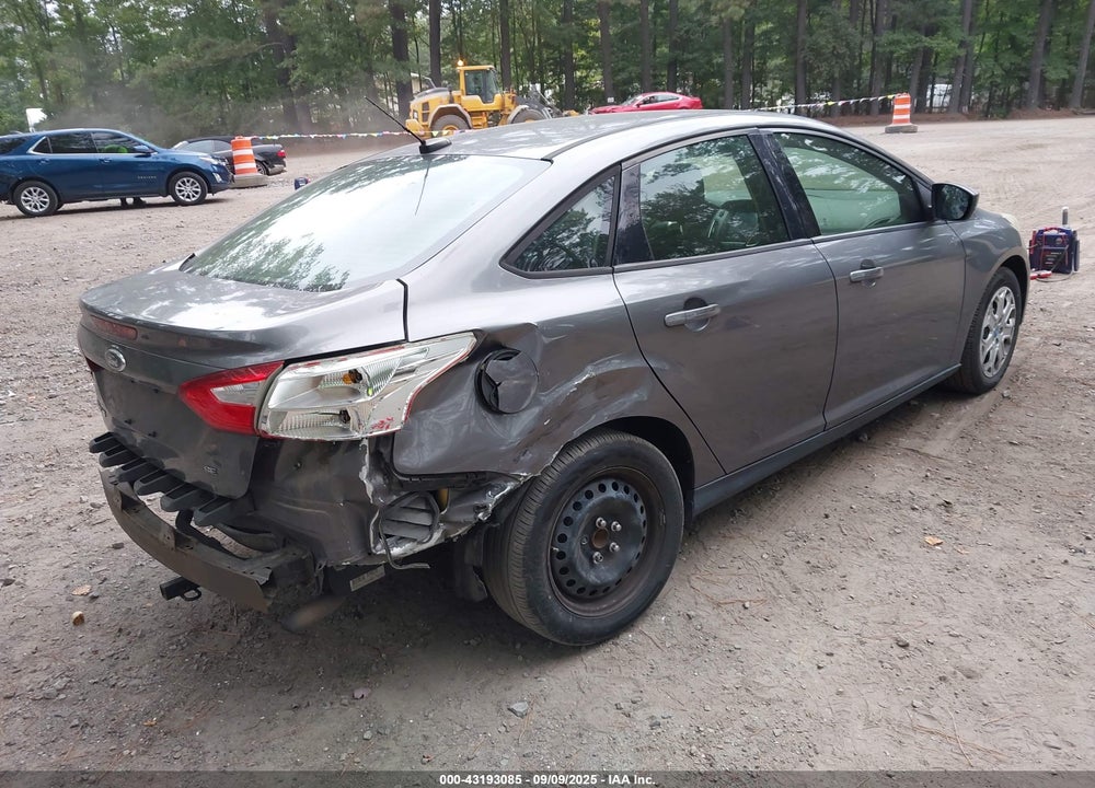 2012 FORD FOCUS VIN: 1FAHP3F2XCL120812