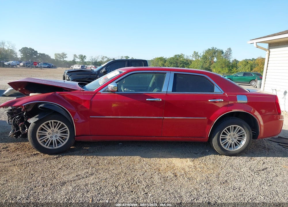 2010 CHRYSLER 300 TOURING PLUS VIN: 2C3CA1CV0AH320413