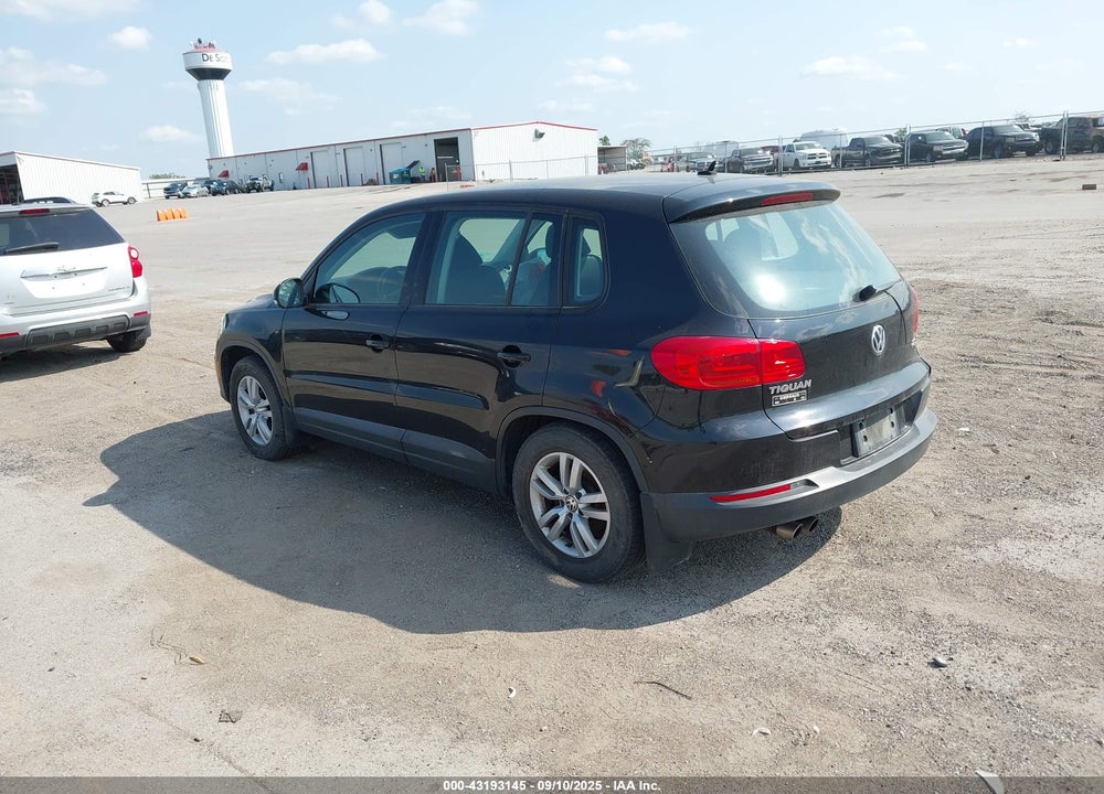 2014 VOLKSWAGEN TIGUAN VIN: WVGBV3AX5EW545702