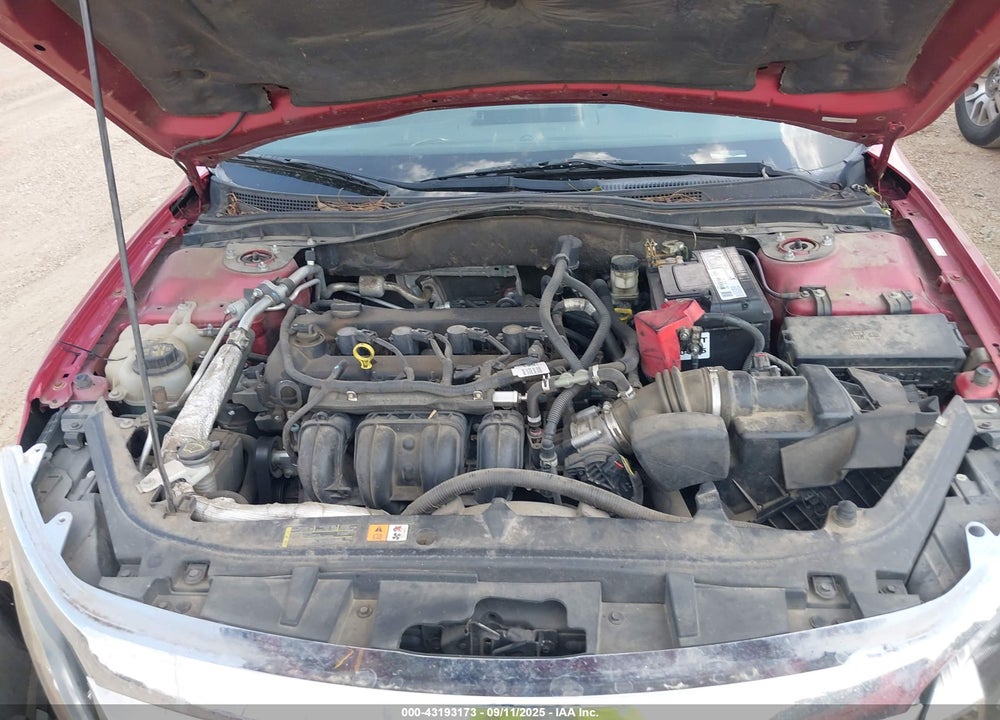 2011 FORD FUSION VIN: 3FAHP0HA8BR119418