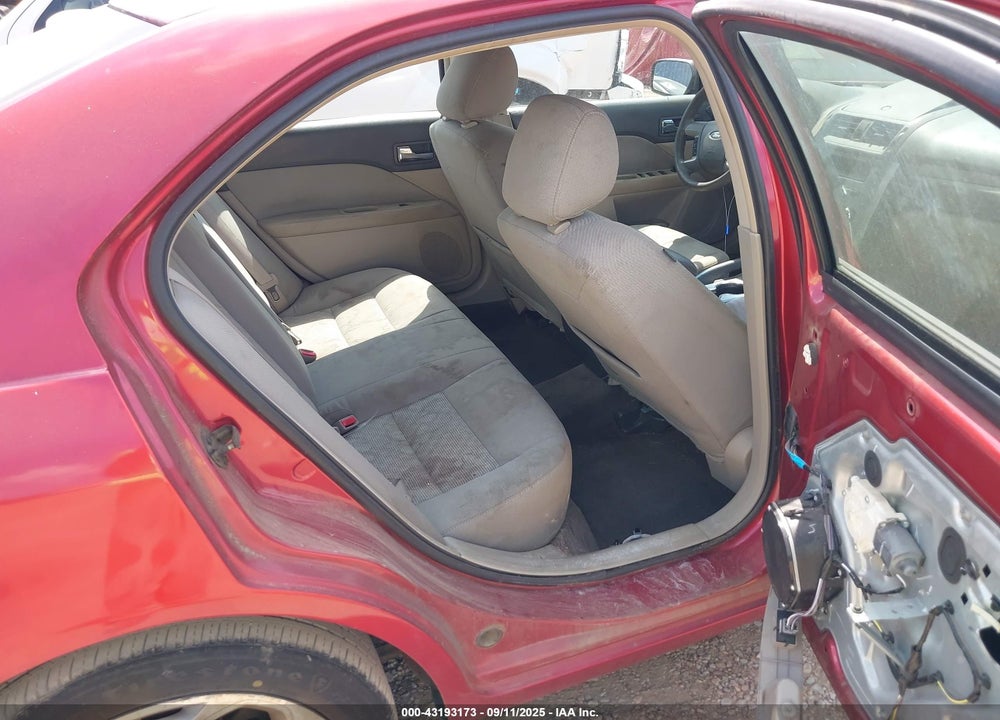 2011 FORD FUSION VIN: 3FAHP0HA8BR119418