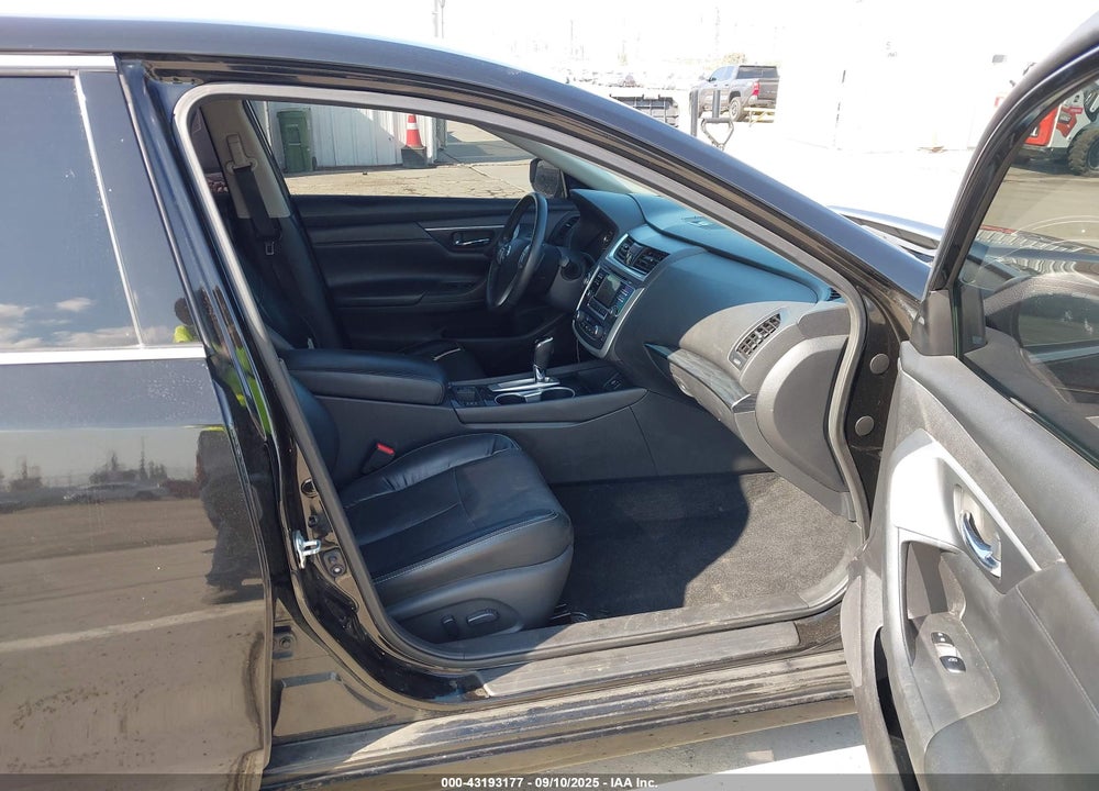 2017 NISSAN ALTIMA VIN: 1N4AL3AP6HC233566