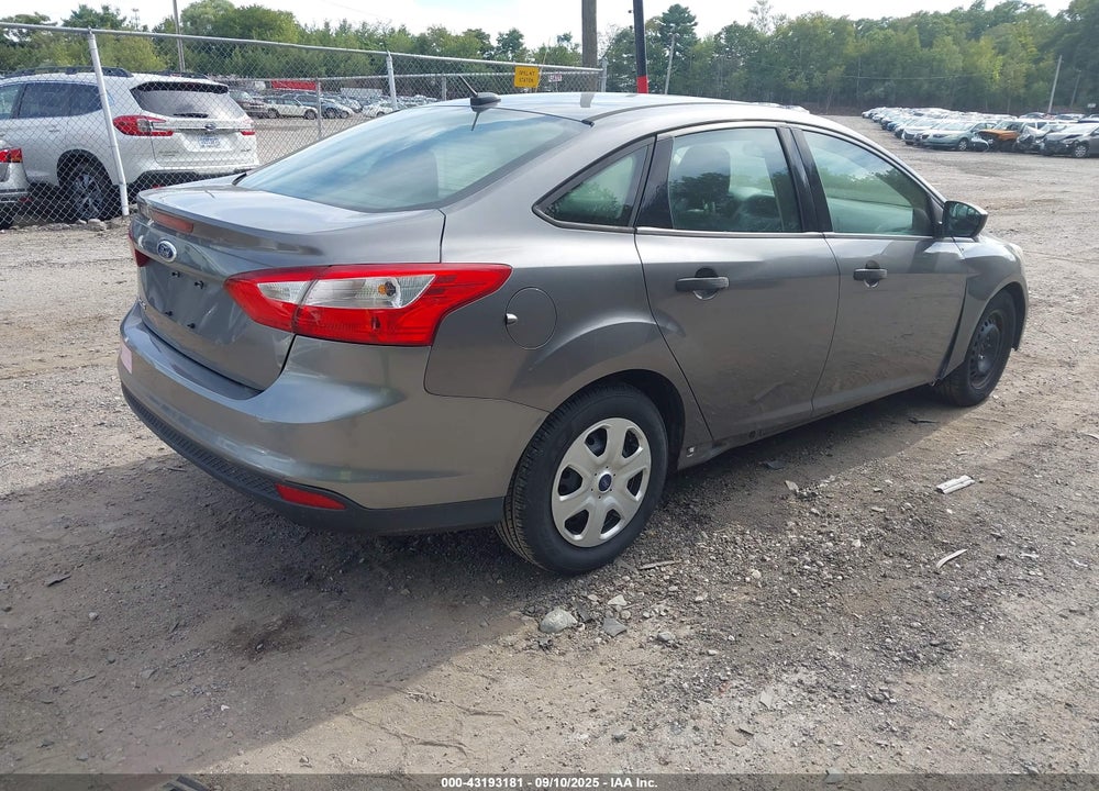 2013 FORD FOCUS VIN: 1FADP3E25DL358519