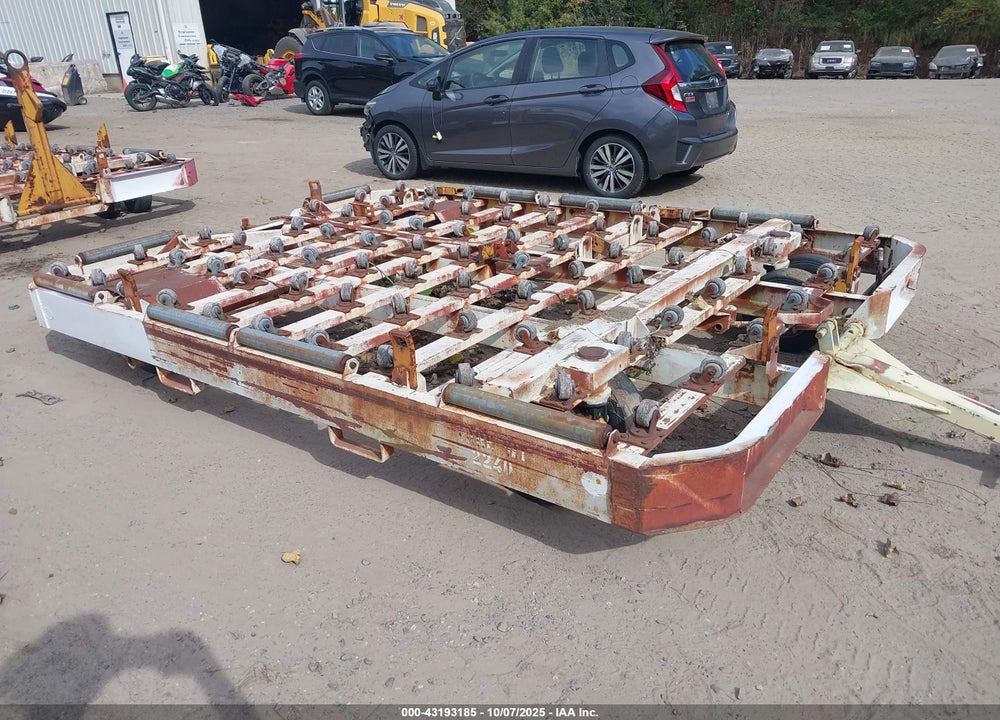 1980 EQUIPMENT GSE A1055D VIN: 00000000000215134
