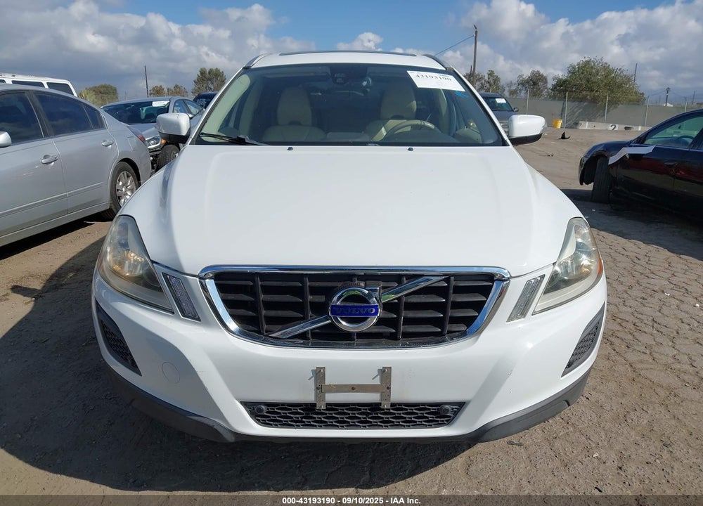 2011 VOLVO XC60 VIN: YV4952DL7B2139300