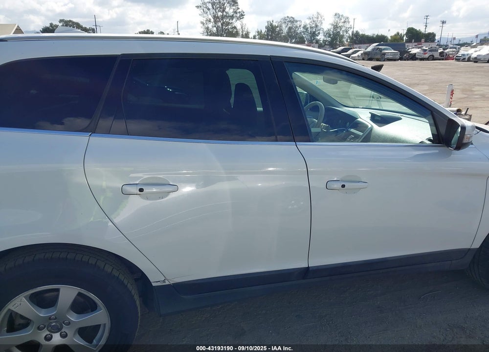 2011 VOLVO XC60 VIN: YV4952DL7B2139300