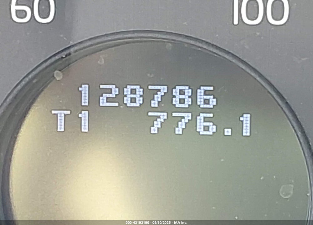 2011 VOLVO XC60 VIN: YV4952DL7B2139300