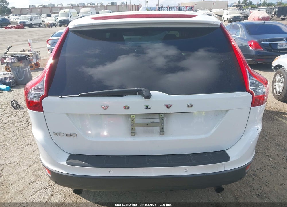 2011 VOLVO XC60 VIN: YV4952DL7B2139300