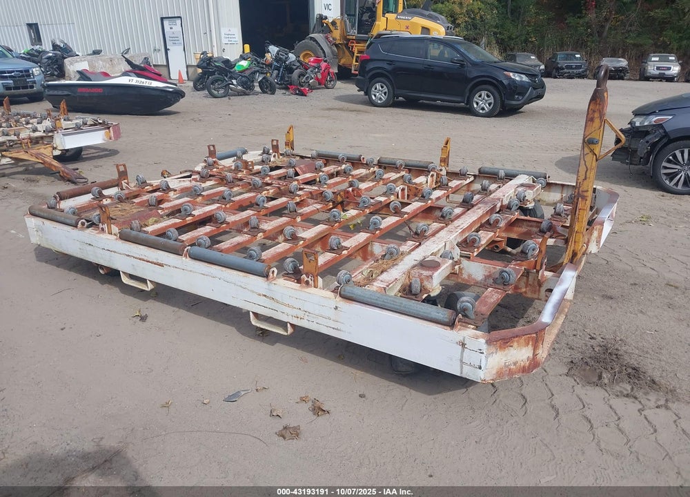 1980 EQUIPMENT GSE A1055D VIN: 00000000000215136