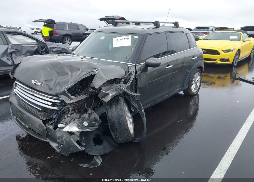 2011 MINI COOPER VIN: WMWZB3C55BWM00384