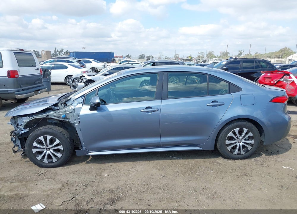 2022 TOYOTA COROLLA VIN: JTDEAMDE4NJ053348