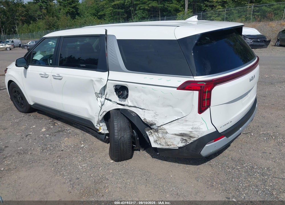 2025 KIA CARNIVAL MPV LXS VIN: KNDNB5K3XS6545854