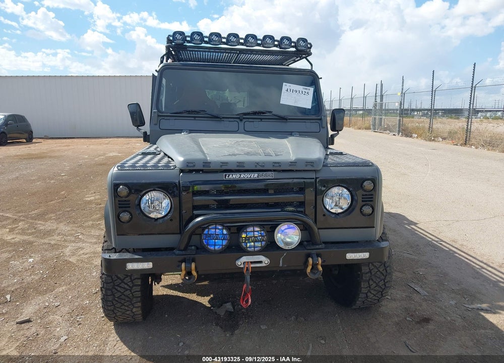 1981 LAND ROVER DEFENDER VIN: SALLBCMV1AA132562