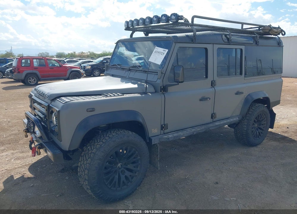 1981 LAND ROVER DEFENDER VIN: SALLBCMV1AA132562