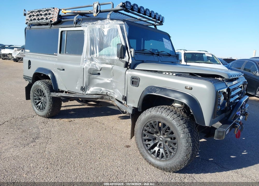 1981 LAND ROVER DEFENDER VIN: SALLBCMV1AA132562