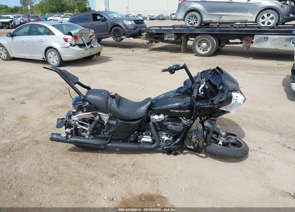 2019 HARLEY-DAVIDSON FLTRX VIN: 1HD1KHC1XKB632155