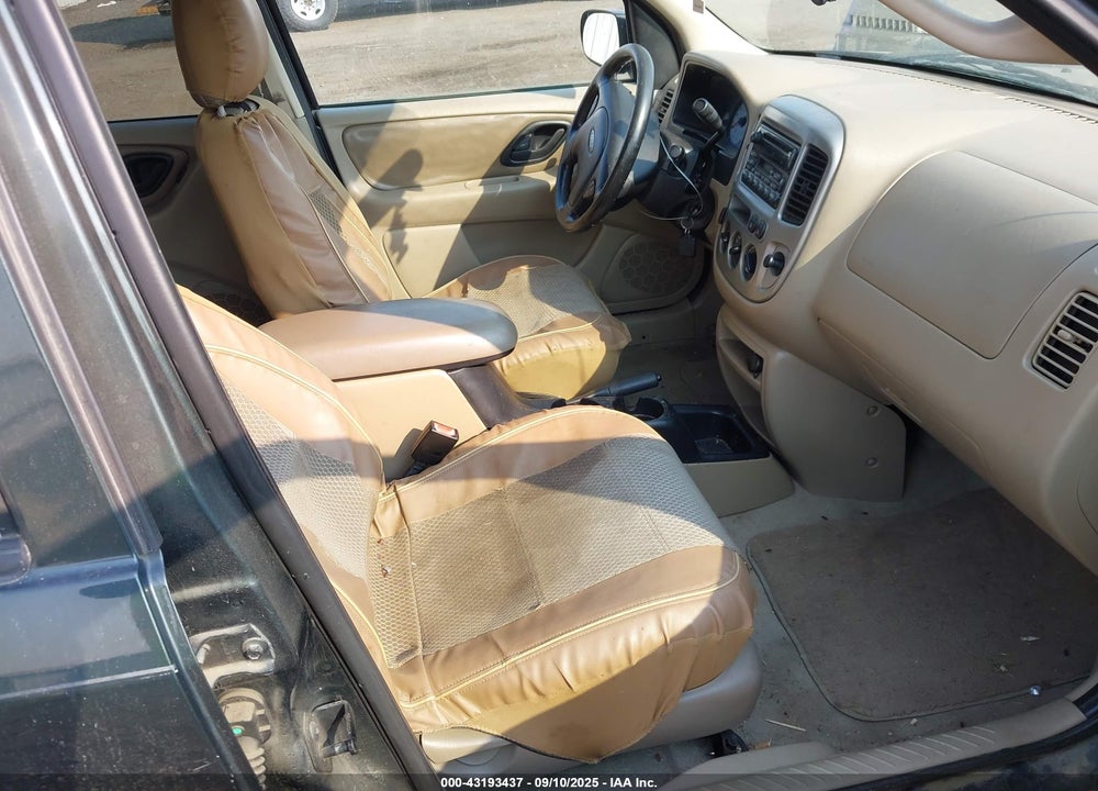 2003 FORD ESCAPE XLT VIN: 1FMYU93133KA07030