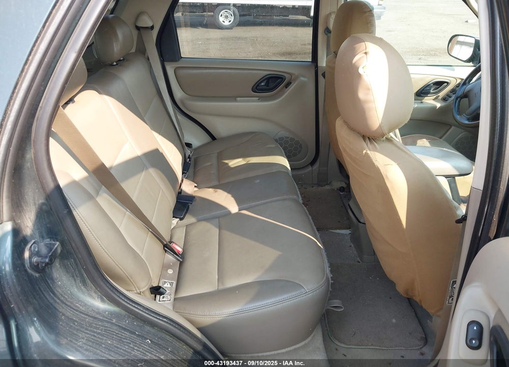 2003 FORD ESCAPE XLT VIN: 1FMYU93133KA07030