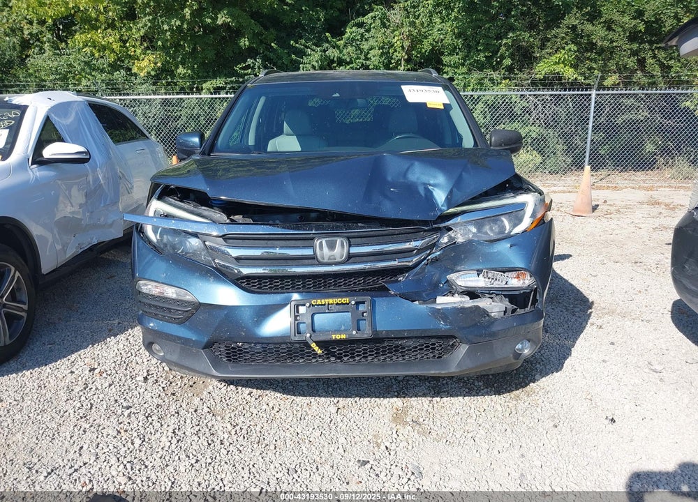 2017 HONDA PILOT VIN: 5FNYF6H65HB044134