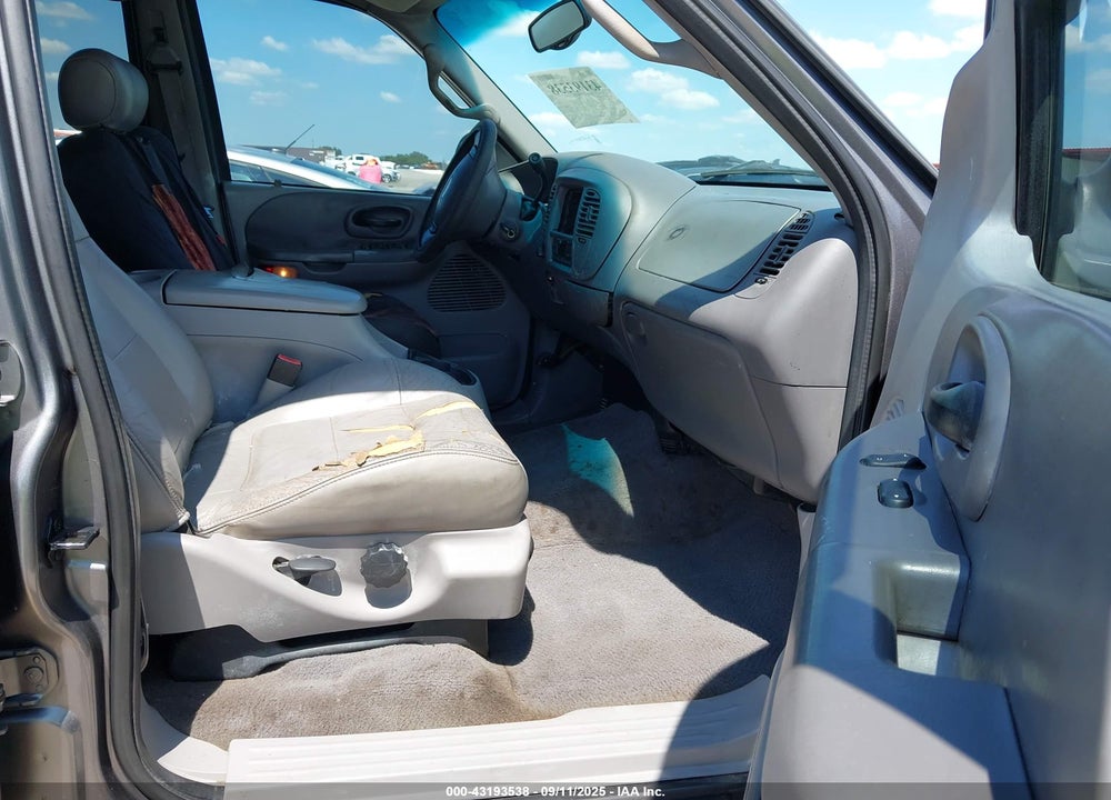 2002 FORD F-150 LARIAT/XLT VIN: 1FTRW08LX2KA04150