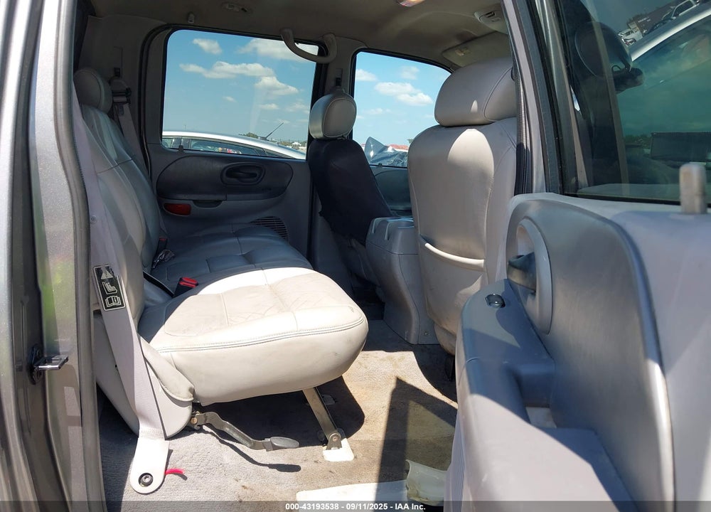 2002 FORD F-150 LARIAT/XLT VIN: 1FTRW08LX2KA04150
