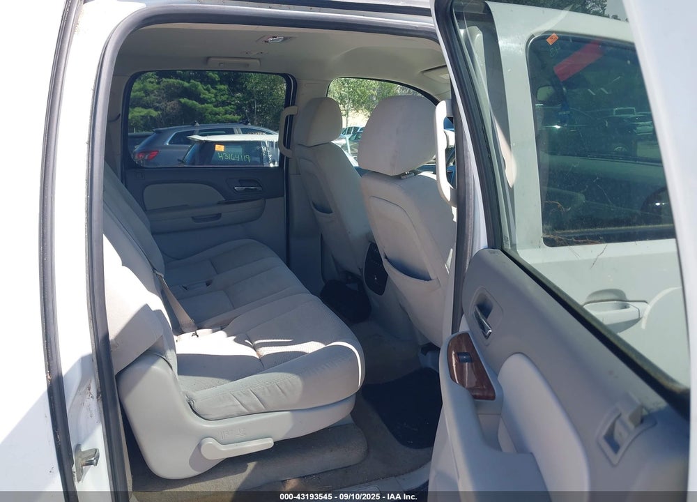 2007 GMC YUKON XL 1500 SLE VIN: 1GKFK16377J222703