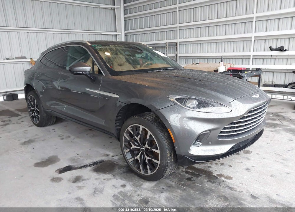 2021 ASTON MARTIN DBX VIN: SCFVUJAW8MTV03560