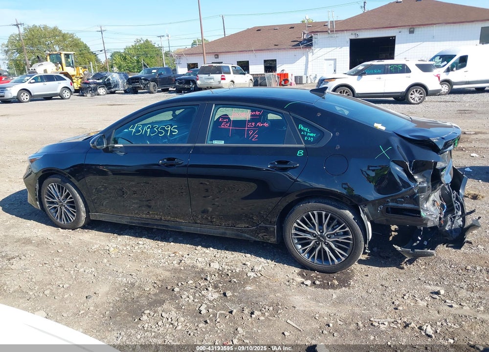 2023 KIA FORTE VIN: 3KPF54AD9PE686660