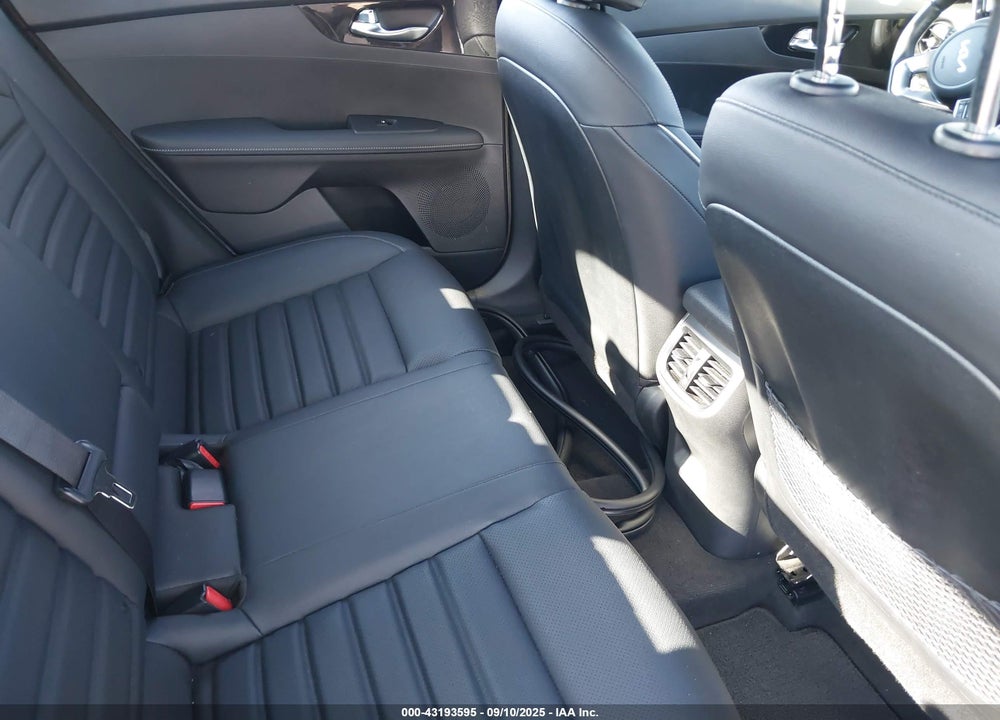 2023 KIA FORTE VIN: 3KPF54AD9PE686660