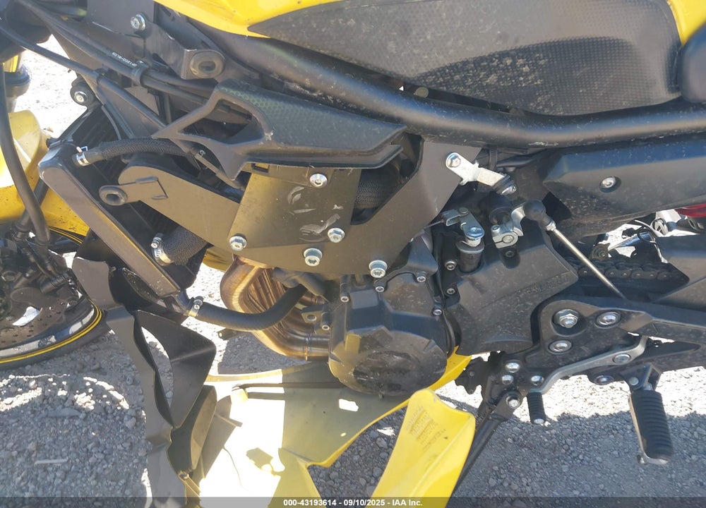 2009 YAMAHA FZ6 R/C VIN: JYARJ18Y49A001028