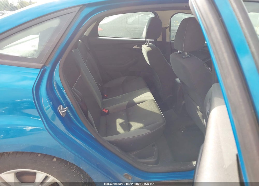 2014 FORD FOCUS VIN: 1FADP3F20EL120903
