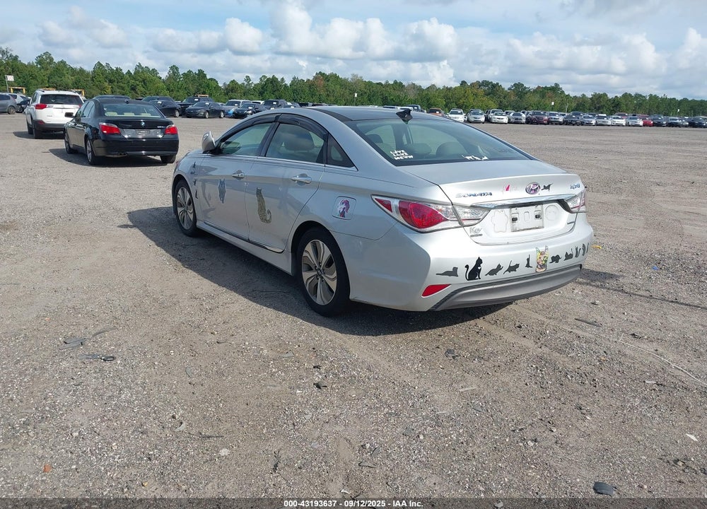 2014 HYUNDAI SONATA HYBRID VIN: KMHEC4A41EA110011