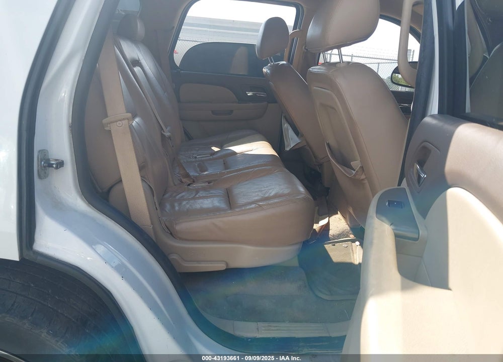 2010 CHEVROLET TAHOE VIN: 1GNMCAE37AR167834