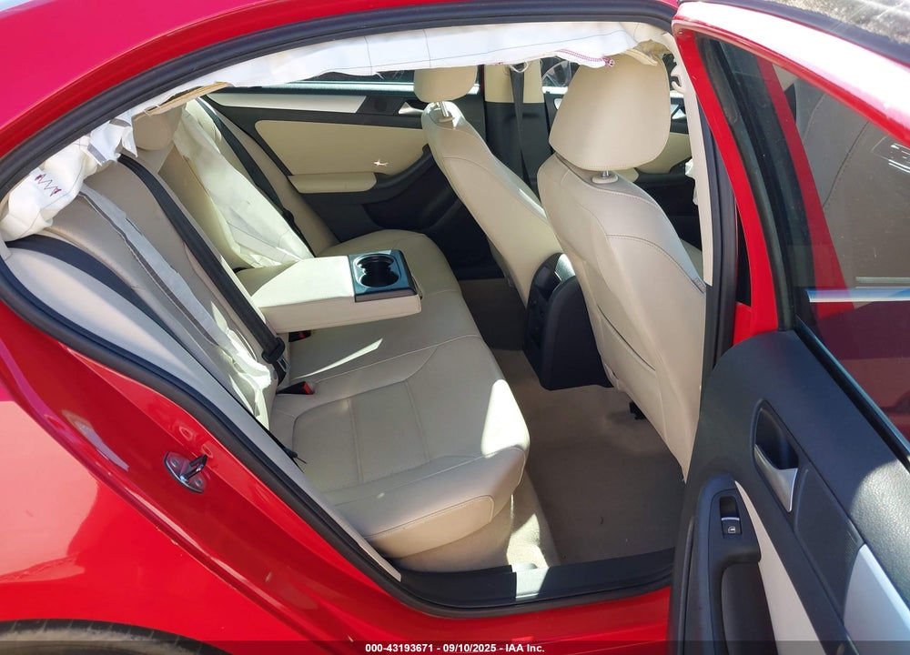 2013 VOLKSWAGEN JETTA VIN: 3VWDP7AJ6DM438972